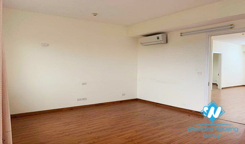  An affordable apartment with 3 bedrooms with unfunished for rent in Ciputra. It